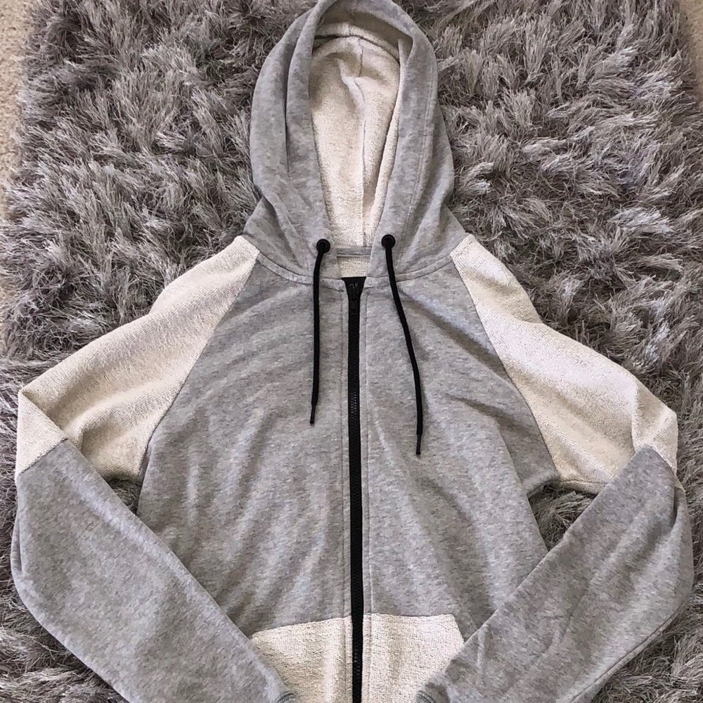 AEROPOSTALE ZIP UP SWEATER